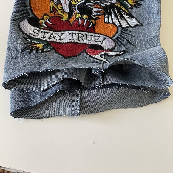 Ed Hardy Women’s Heart Eagle Embroidered Denim Cut Off Shorts Jorts Size 26 - Picture 14 of 16